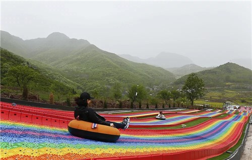 忻州彩虹滑草场